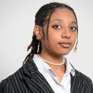 Headshot of Elaf Nagi