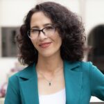 Headshot of Muzhgan Pazhwak